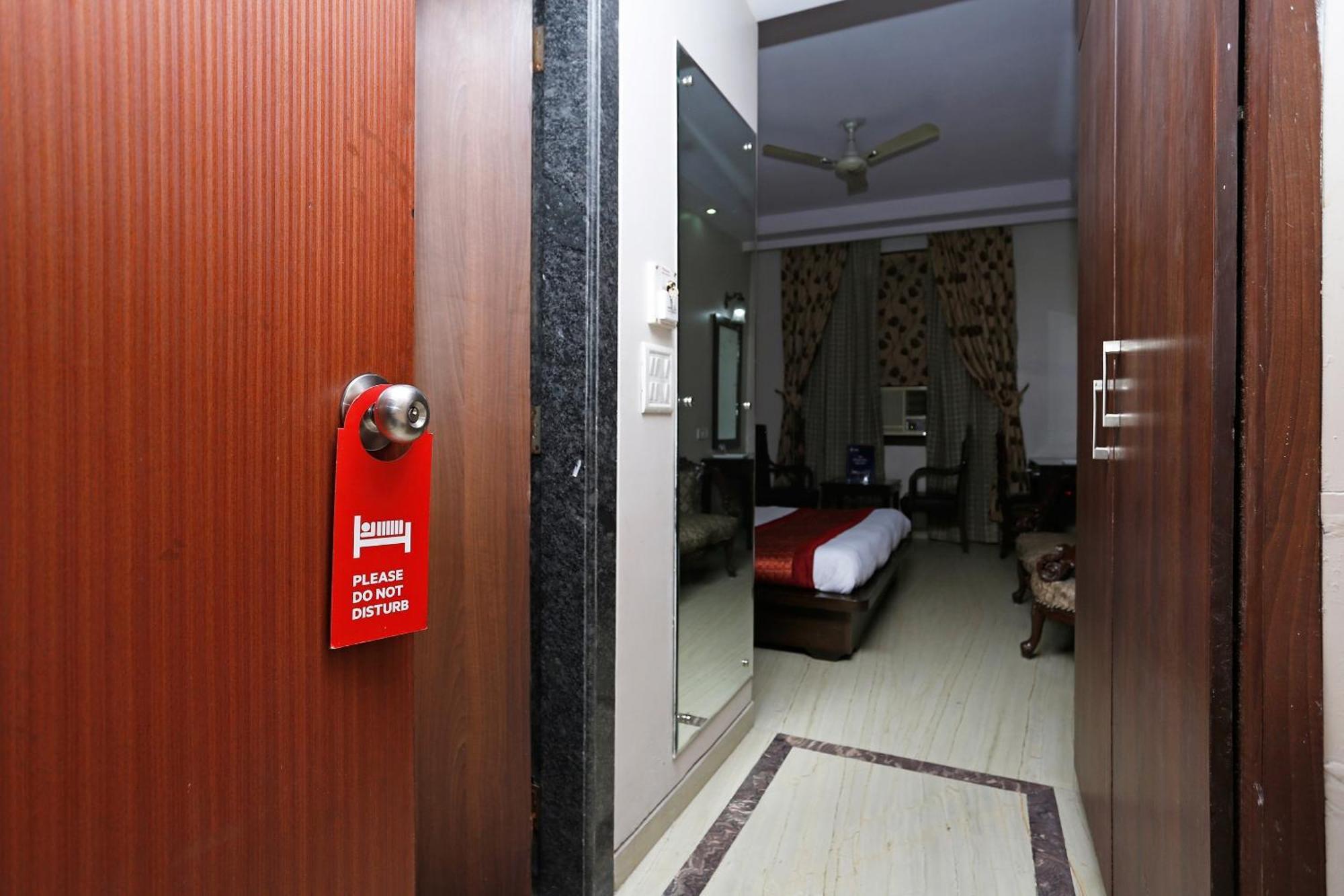 Hotel O Mid Town Delhi Zewnętrze zdjęcie