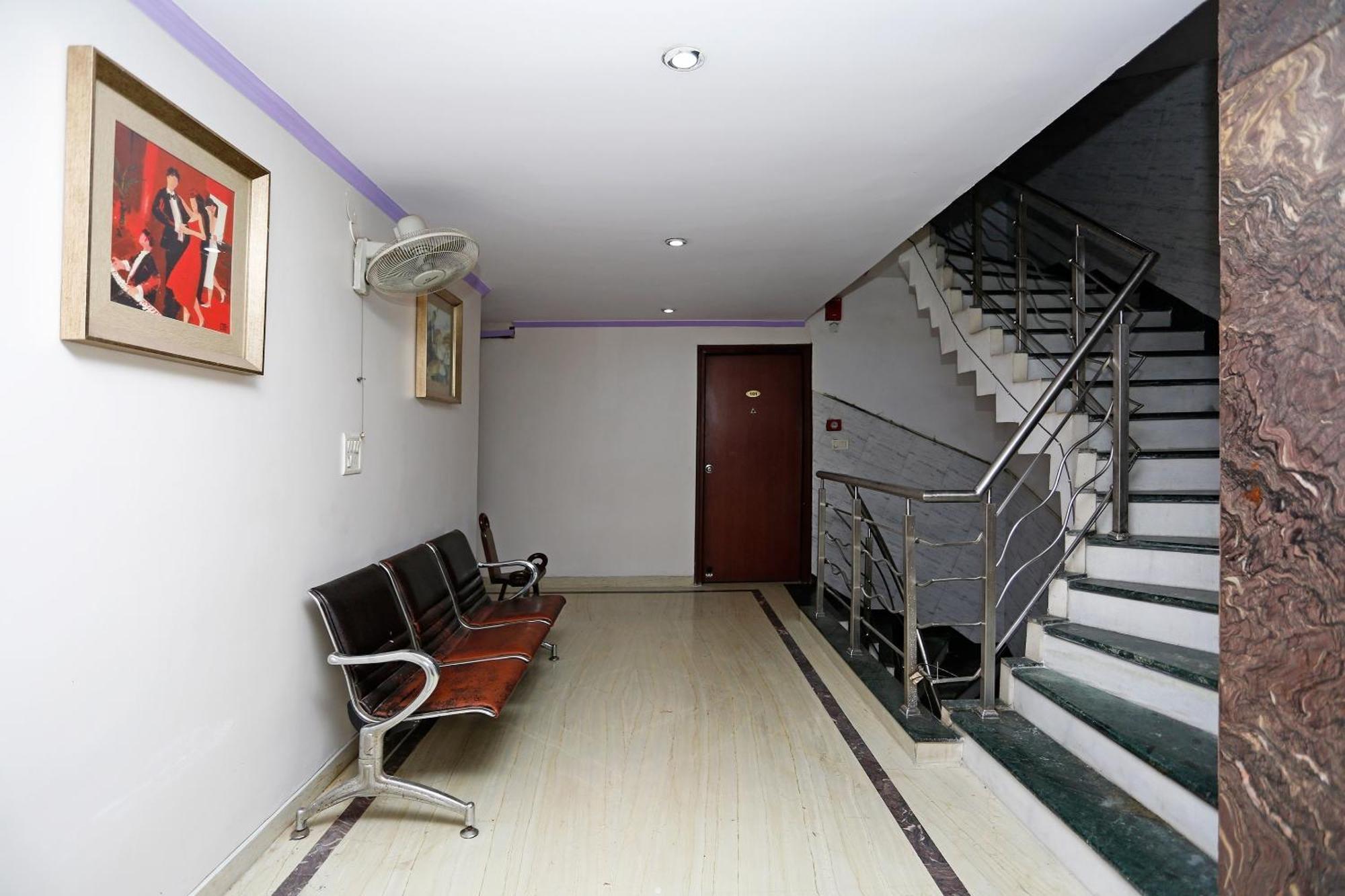 Hotel O Mid Town Delhi Zewnętrze zdjęcie
