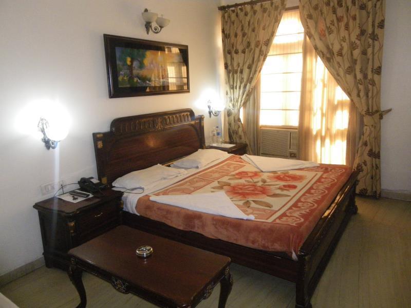 Hotel O Mid Town Delhi Zewnętrze zdjęcie